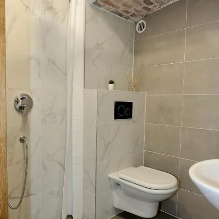 Podroom * Ljubljana